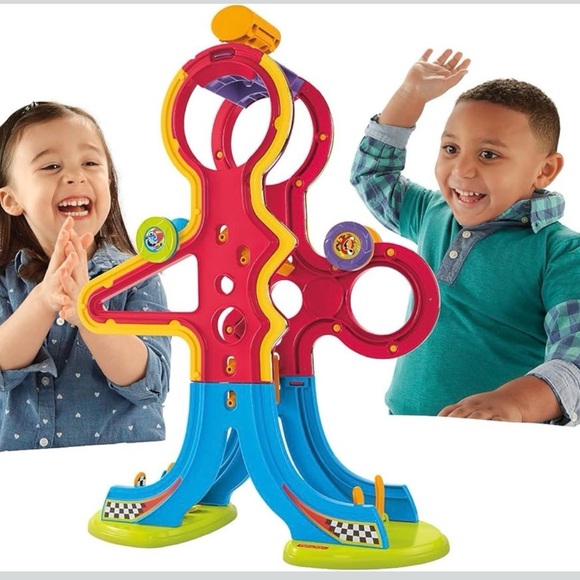 Fisher-Price Spinnyo’s Racing Chasing Super Slide Spiral Race Track - Picture 9 of 13